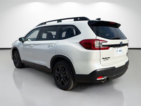 Certified 2025 Subaru Ascent Bronze Edition image 5