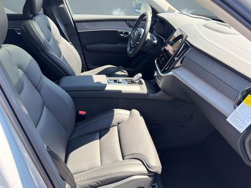 New 2026 Volvo XC90 B6 Ultra w/ Protection Package image 29