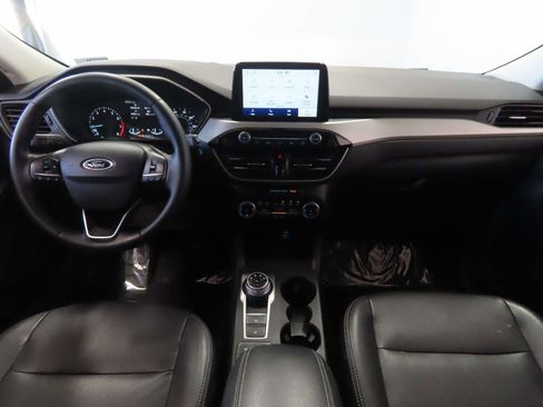 Used 2022 Ford Escape SE w/ Convenience Package FWD image 12