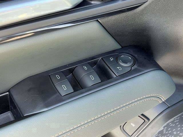 New 2027 GMC Terrain AT4 w/ Convenience Package III AWD/4WD image 14