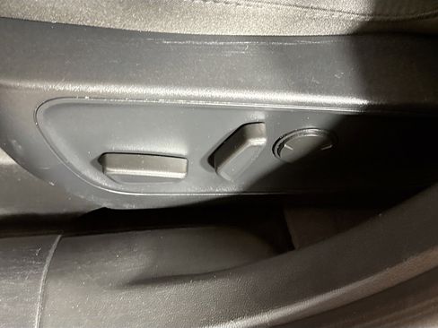 Used 2024 Ford Escape Active FWD image 22