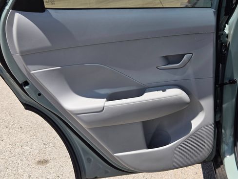 Used 2024 Hyundai Kona SEL FWD image 15