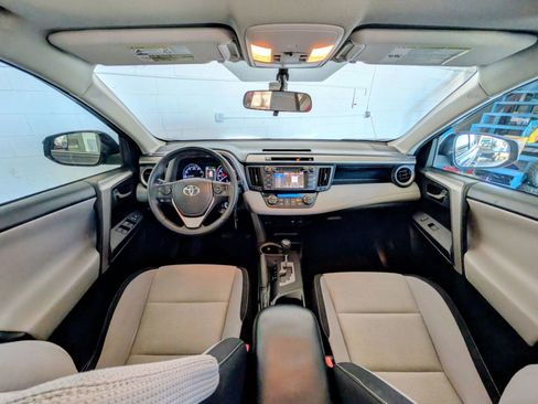 Used 2016 Toyota RAV4 XLE image 7