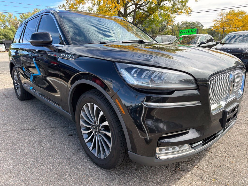 Used 2020 Lincoln Aviator Reserve w/ Equipment Group 201A AWD/4WD image 3