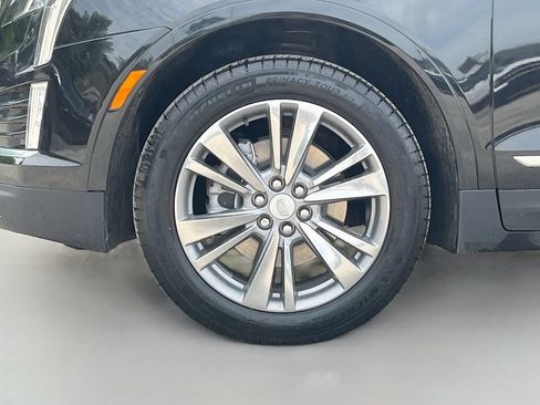 Used 2025 Cadillac XT5 Premium Luxury w/ LPO, Floor Liner Package AWD/4WD image 33