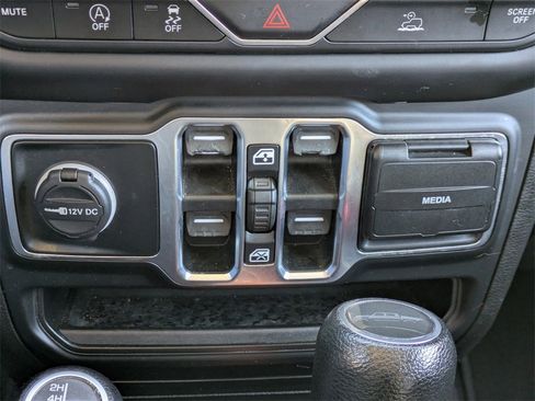 Used 2020 Jeep Gladiator Sport w/ Quick Order Package 24S image 22