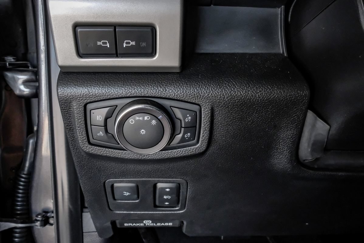 Used 2019 Ford F350 Lariat w/ Lariat Ultimate Package AWD/4WD image 28