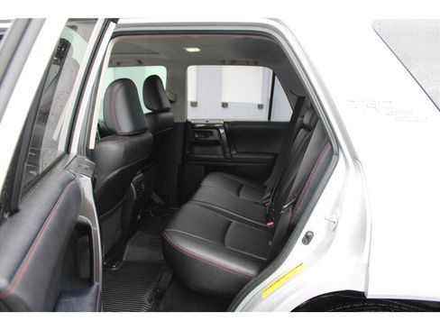 Used 2020 Toyota 4Runner TRD Off-Road Premium w/ Moonroof Package AWD/4WD image 12