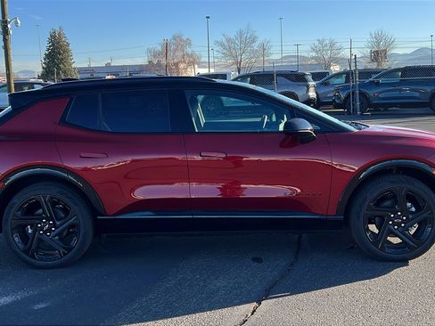 New 2026 Chevrolet Equinox EV RS image 4