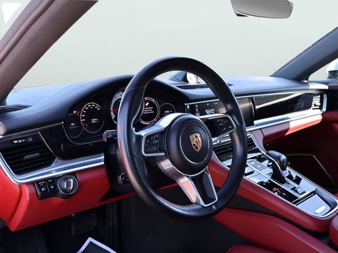 Used 2020 Porsche Panamera 4 AWD/4WD image 4