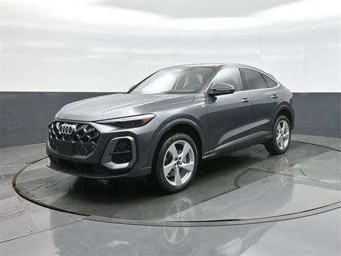 New 2025 Audi Q5 Premium Plus image 3