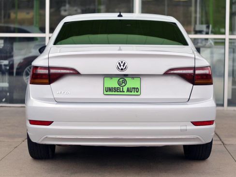 Used 2019 Volkswagen Jetta R-Line image 6