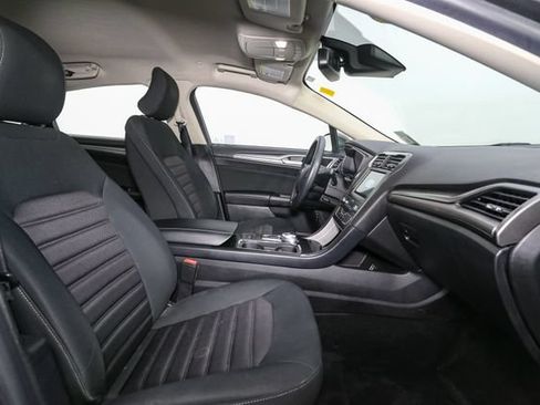 Used 2019 Ford Fusion SE FWD image 16