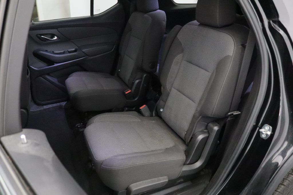 Used 2023 Chevrolet Traverse LT AWD/4WD image 8