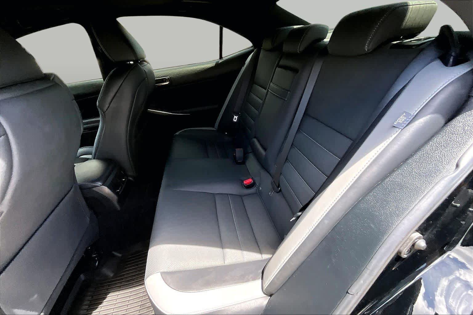 Used 2020 Lexus IS 300 F Sport w/ Blackline Edition RWD image 21