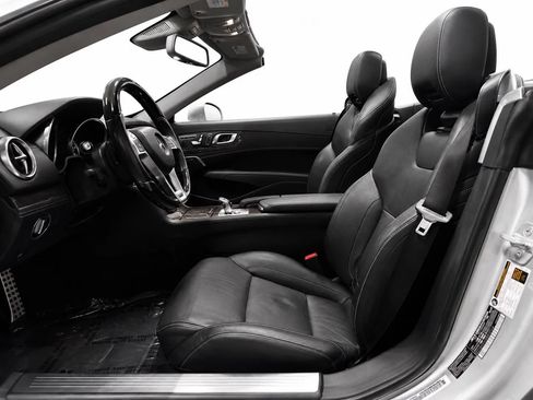 Used 2014 Mercedes-Benz SL 550 image 12