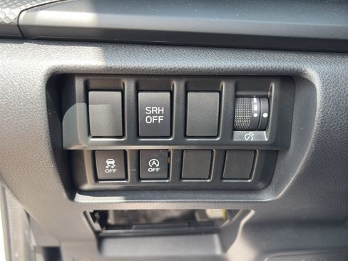 Used 2022 Subaru Forester AWD/4WD image 25
