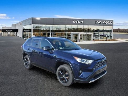 Used 2019 Toyota RAV4 XSE w/ XSE Weather Package AWD/4WD image 1