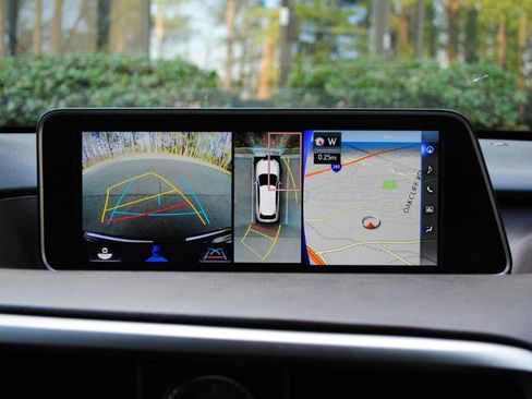 Used 2018 Lexus RX 350L Luxury w/ Accessory Package image 24