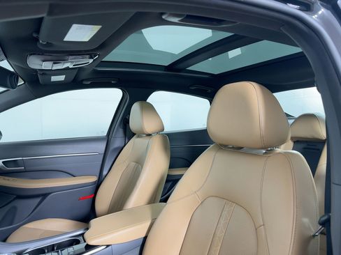 Used 2021 Hyundai Sonata Limited image 13