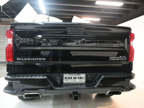 Used 2019 Chevrolet Silverado 1500 High Country w/ High Country Premium Package image 16