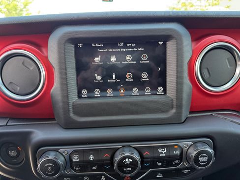 Used 2021 Jeep Wrangler Unlimited Rubicon w/ LED Lighting Group AWD/4WD image 28