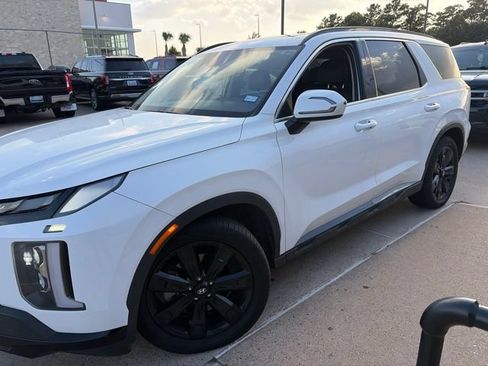 Used 2023 Hyundai Palisade XRT FWD image 2