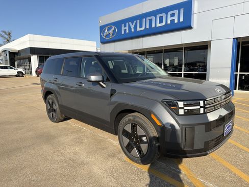 New 2026 Hyundai Santa Fe SE image 2