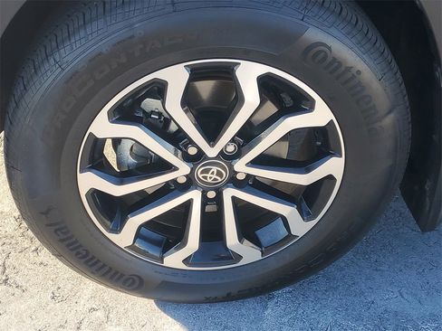 Certified 2025 Toyota Corolla Cross AWD Hybrid image 4