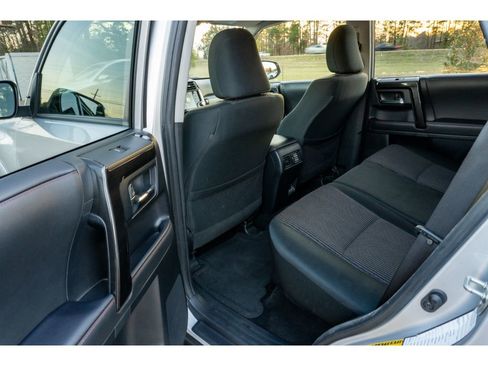 Used 2024 Toyota 4Runner TRD Off-Road image 12