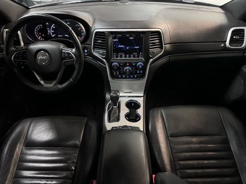 Used 2018 Jeep Grand Cherokee Limited image 14
