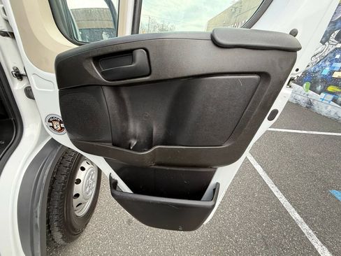 Used 2017 RAM ProMaster 1500 image 9