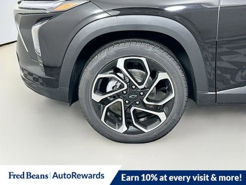 New 2025 Chevrolet Trax RS w/ Sunroof Package image 18