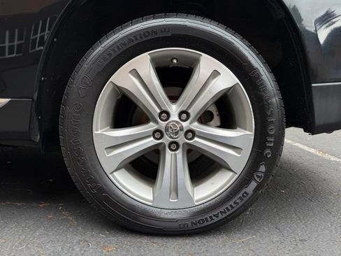 Used 2012 Toyota Highlander Limited w/ Tow Pkg AWD/4WD image 29