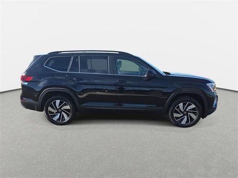 New 2026 Volkswagen Atlas SE image 4