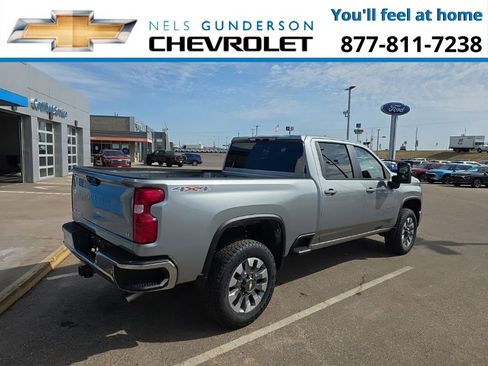 New 2026 Chevrolet Silverado 3500 LT AWD/4WD image 7