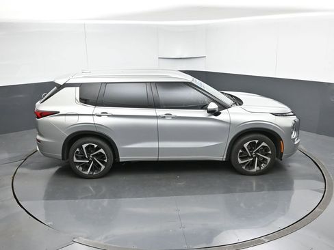 Used 2023 Mitsubishi Outlander SEL image 55