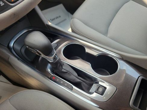 Used 2023 Chevrolet Malibu LT FWD image 23