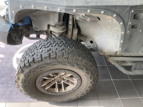 Used 2016 Jeep Wrangler Unlimited Rubicon w/ Connectivity Group AWD/4WD image 2