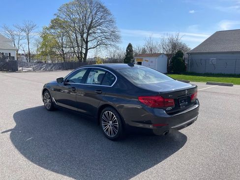 Used 2019 BMW 530i xDrive AWD/4WD image 8