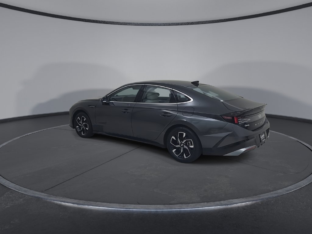 Used 2025 Hyundai Sonata SEL FWD image 10