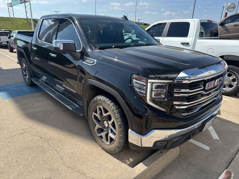 Used 2024 GMC Sierra 1500 SLT w/ SLT Premium Plus Package image 7