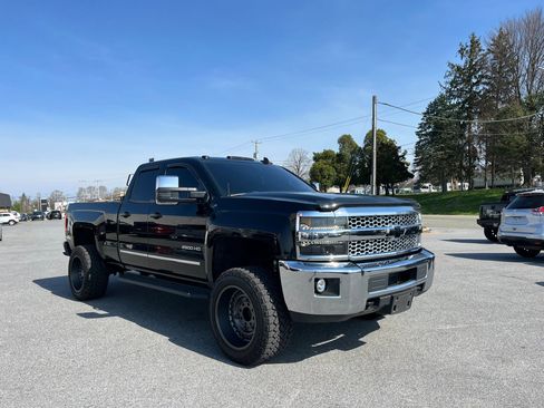 Used 2019 Chevrolet Silverado 2500 LT w/ LT Convenience Package image 29