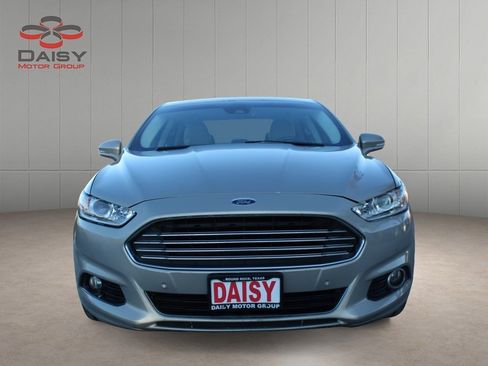 Used 2015 Ford Fusion Titanium image 2