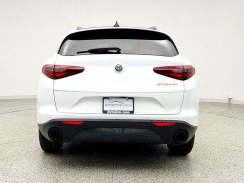 Used 2023 Alfa Romeo Stelvio Sprint image 6
