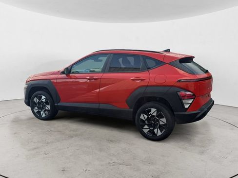 Used 2024 Hyundai Kona SEL AWD/4WD image 3