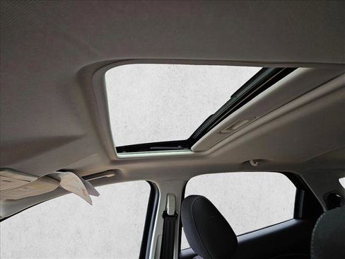 Used 2021 Ford EcoSport SE image 16