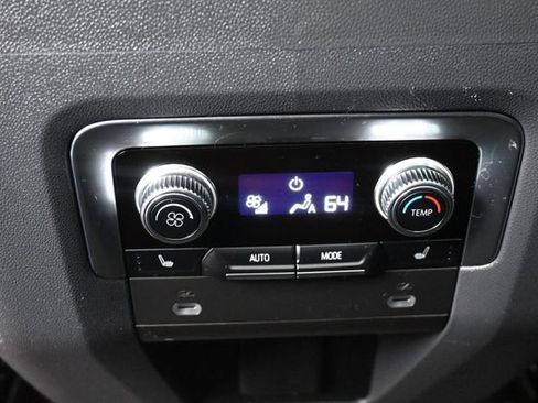 Used 2021 GMC Yukon Denali AWD/4WD image 22