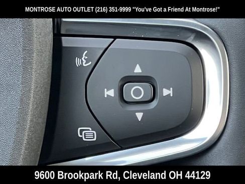 New 2026 Volvo XC40 B5 Plus w/ Protection Package Premier image 30