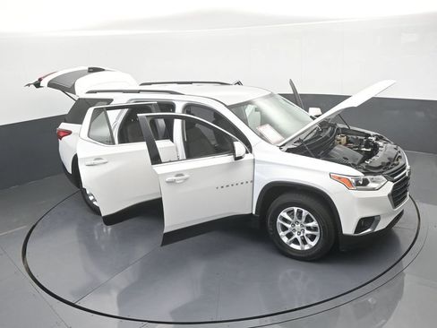 Used 2019 Chevrolet Traverse LT FWD image 70